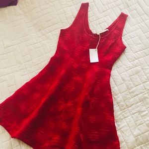 NWT Creatures of Comfort dress with POCKETS 😍🔥🔥